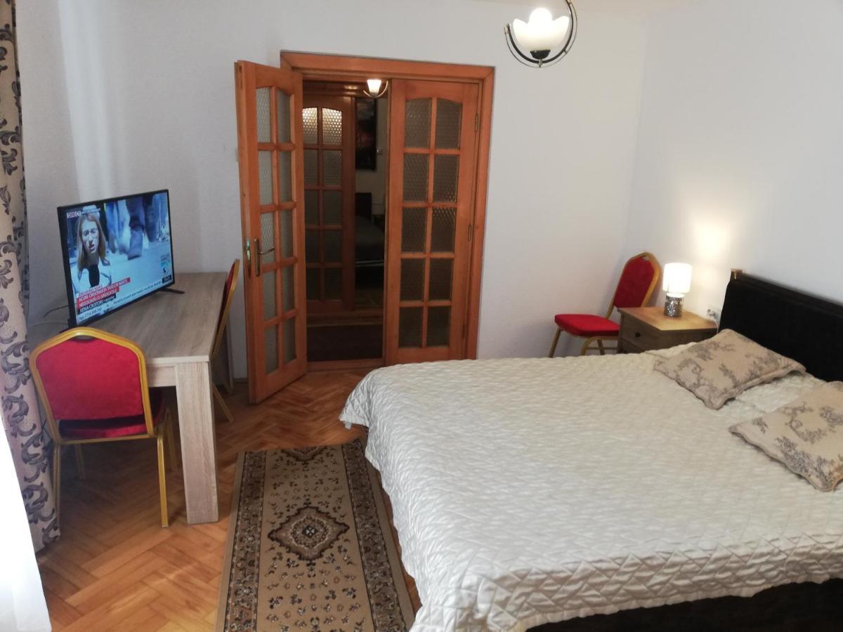 Casa Bucur Hotel Tîrgu Ocna Eksteriør billede